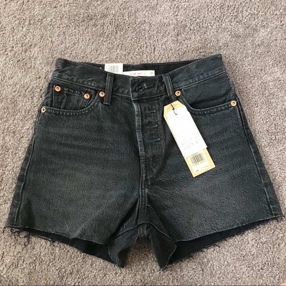 Levi's Pants - [Levi’s] Wedgie Fit Shorts in Black Magic